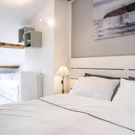 Apartment Whale Song - With Private Parking La Spezia